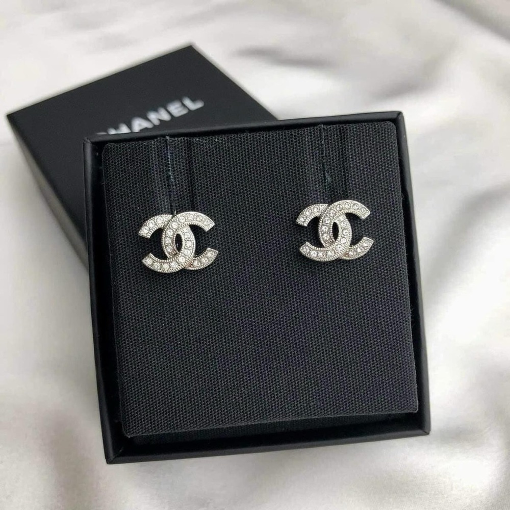 CHANEL Classic Mini CC Studs in Silver Crystal